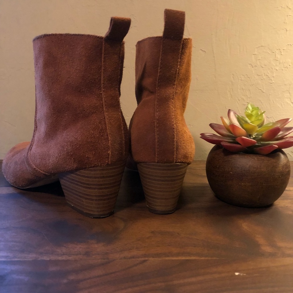 Camel suede women’s boots